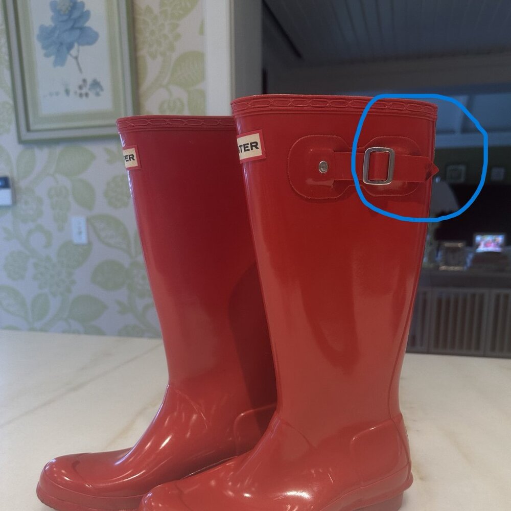 RED Unisex Kids Hunter Original Waterproof Rain Boots Glossy, Size US 5M/6F - Picture 3 of 5